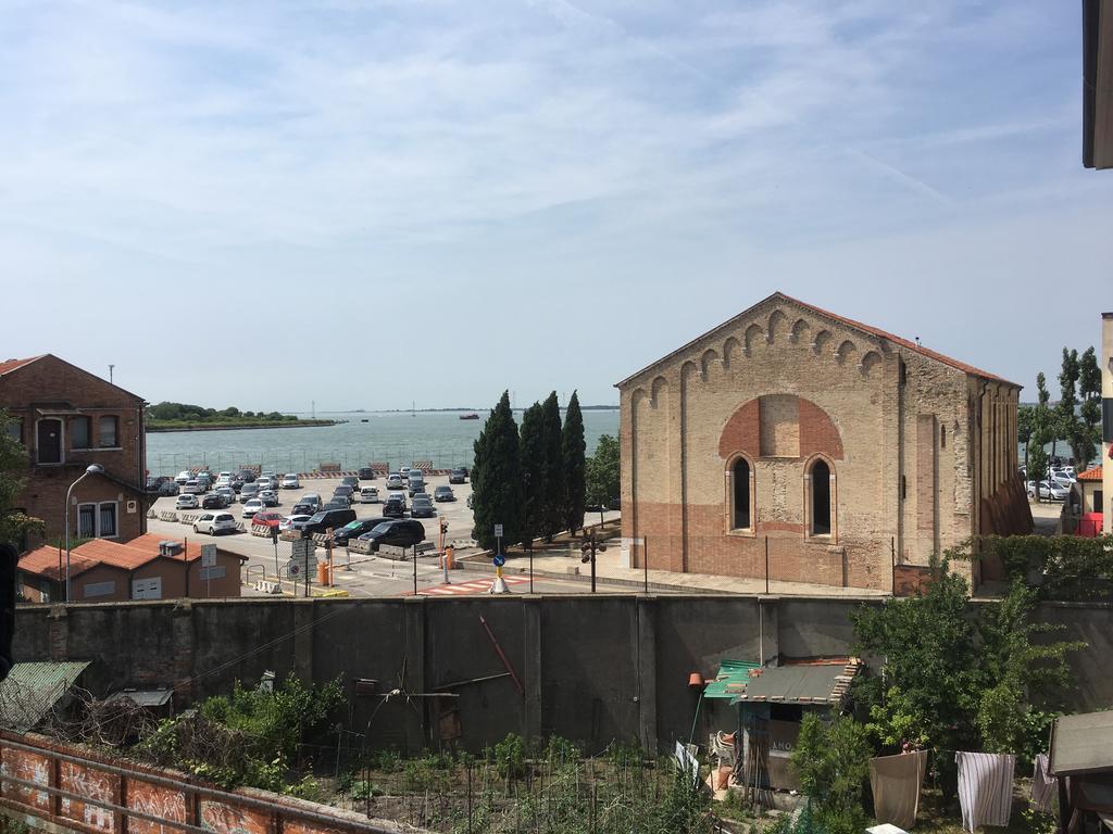 Ca' Santa Marta Apartment Venice Exterior photo